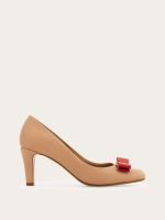 Ferragamo Vara bow pump